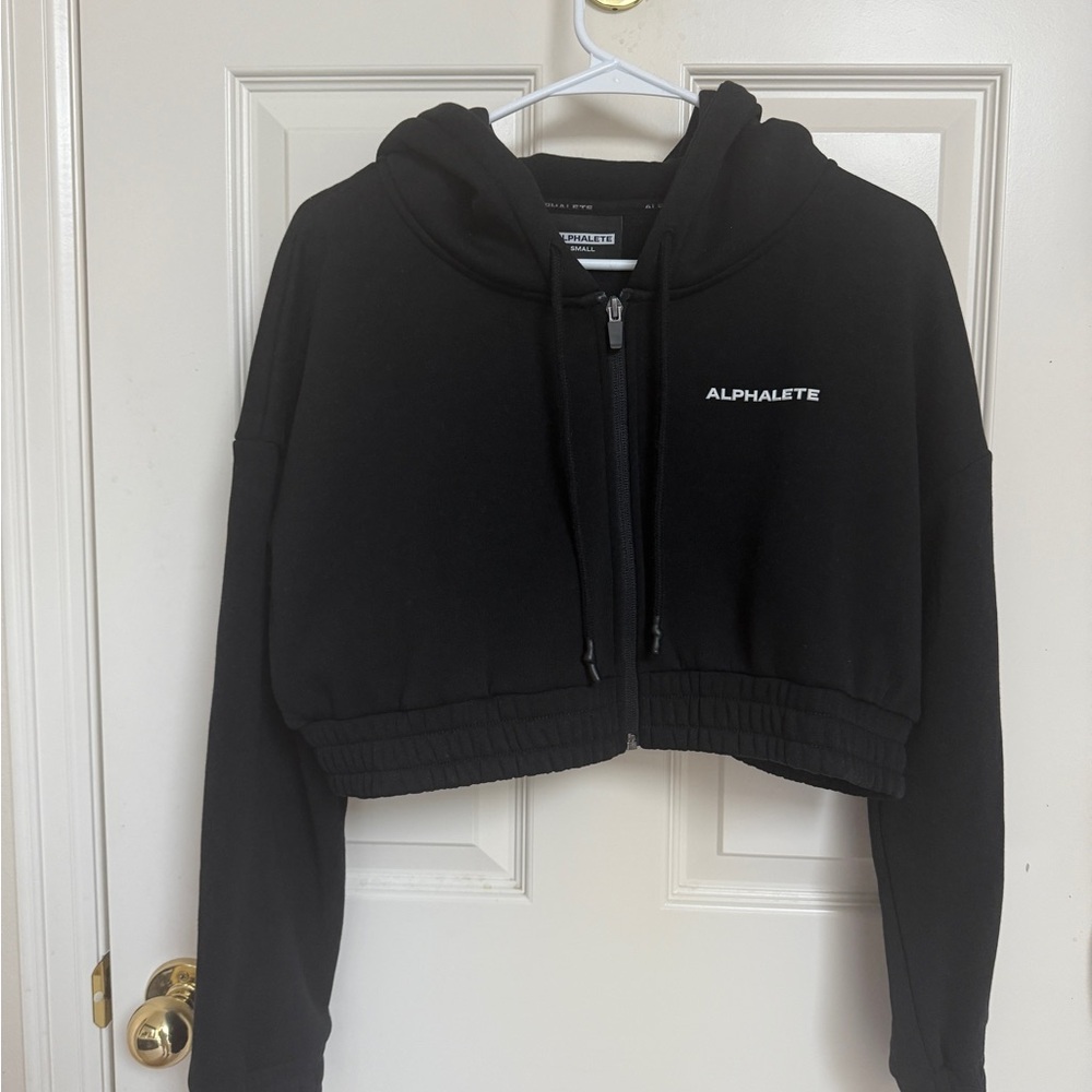 Alphalete Black Cropped Hoodie